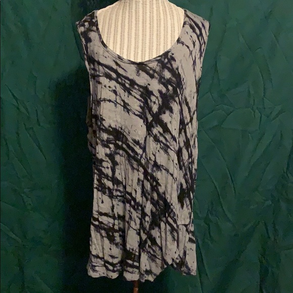 Simply Vera Vera Wang Tops - Black and grey tunic